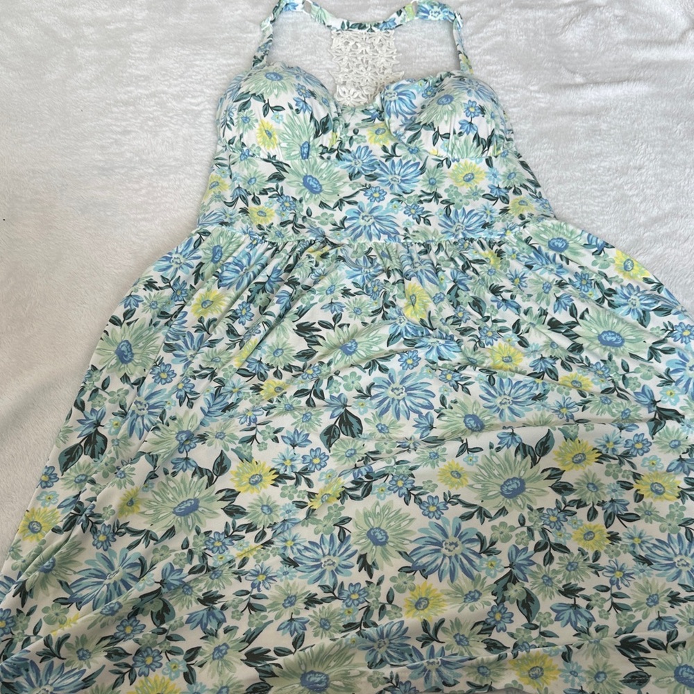 Floral Lace-Back Dress
